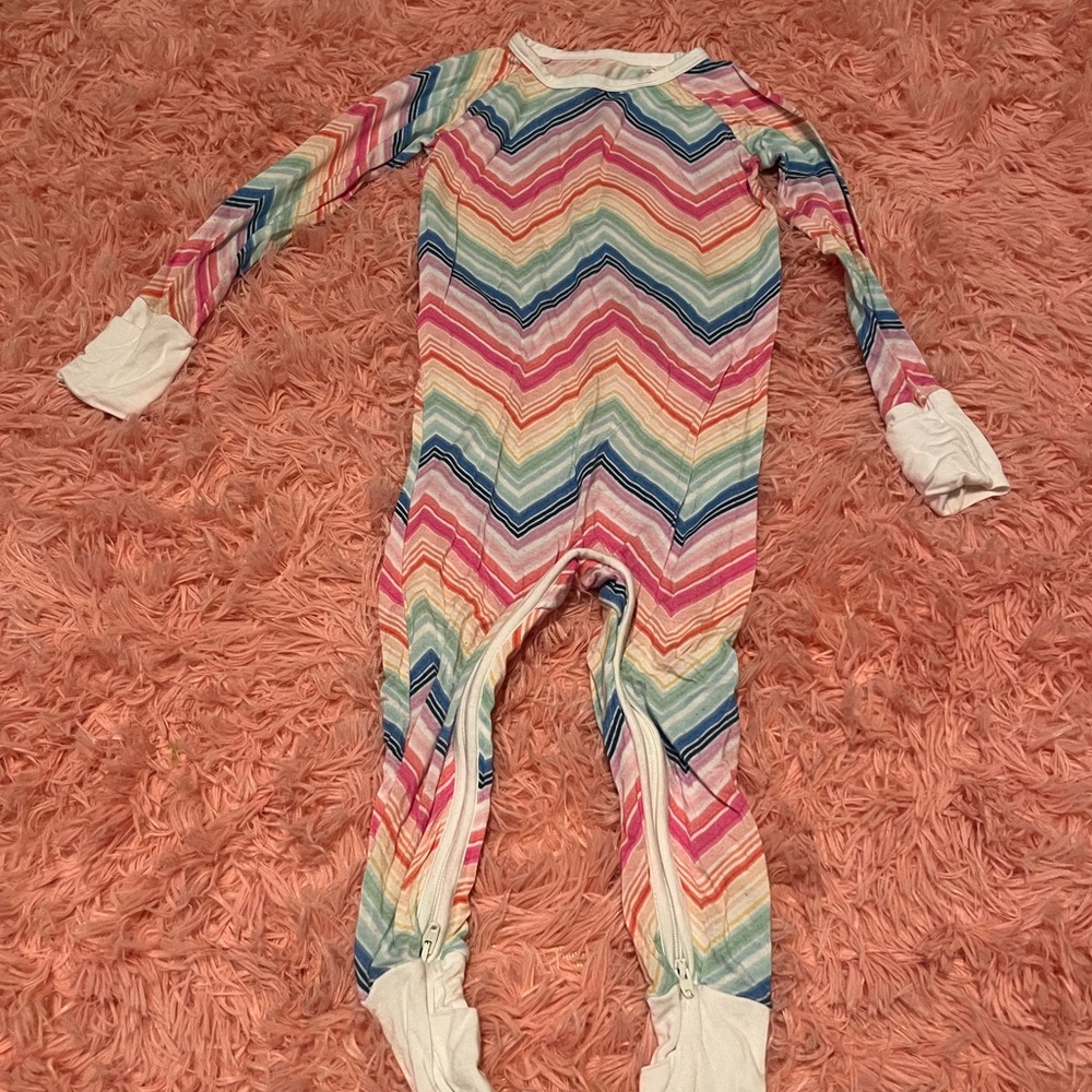 Little sleepies rainbow chevron crescent zippy
